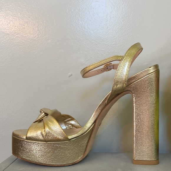 Stuart Weitzman Gold leather platform sandals sz 10 - Picture 10 of 16